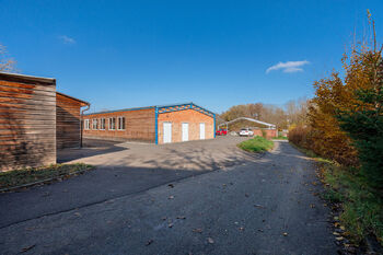 Výrobní, skladový areál Troubsko - Pronájem skladovacích prostor 3000 m², Troubsko