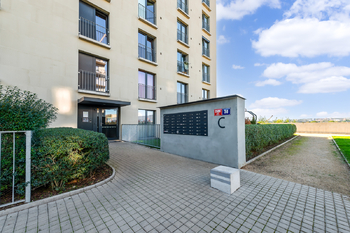 Prodej bytu 1+kk v osobním vlastnictví 24 m², Praha 9 - Libeň