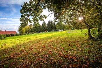 Prodej pozemku 4505 m², Omlenice