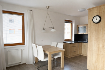 obývací pokoj s kuchyní - Pronájem bytu 2+kk v osobním vlastnictví 105 m², České Budějovice