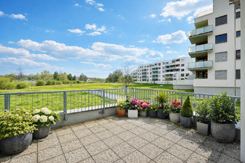 terasa - Pronájem bytu 2+kk v osobním vlastnictví 105 m², České Budějovice