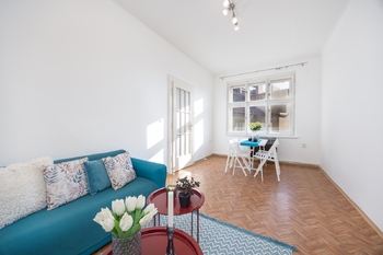 Obývací pokoj - Prodej bytu 2+kk v družstevním vlastnictví 51 m², Praha 9 - Vysočany