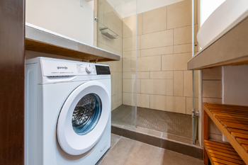 Prodej bytu 2+kk v osobním vlastnictví 48 m², Praha 6 - Dejvice