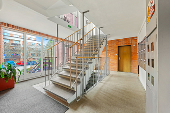 Prodej bytu 2+kk v osobním vlastnictví 48 m², Praha 6 - Dejvice