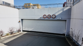 Prodej garážového stání, Praha 10 - Uhříněves