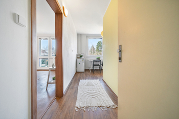 Vstupní chodba - Prodej bytu 1+kk v osobním vlastnictví 31 m², Kroměříž