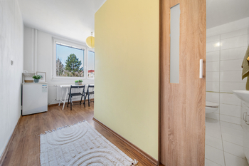 Chodba - Prodej bytu 1+kk v osobním vlastnictví 31 m², Kroměříž