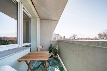 Balkón - Prodej bytu 1+kk v osobním vlastnictví 31 m², Kroměříž