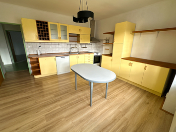 Pronájem bytu 2+1 v osobním vlastnictví 75 m², Planá
