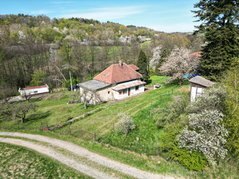 Slunný pozemek - Prodej domu 80 m², Mnichovice