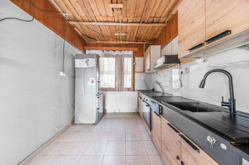 Prodej domu 204 m², Hluboš