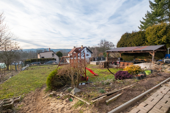 Prodej domu 204 m², Hluboš