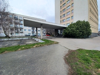 Prodej bytu 3+1 v osobním vlastnictví 68 m², Praha 10 - Strašnice