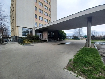 Prodej bytu 3+1 v osobním vlastnictví 68 m², Praha 10 - Strašnice