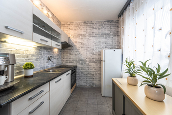 Prodej bytu 2+kk v osobním vlastnictví 41 m², Praha 4 - Michle