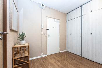 Prodej bytu 2+kk v osobním vlastnictví 41 m², Praha 4 - Michle