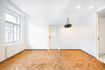 Obývací pokoj bytu - Pronájem bytu 3+kk v osobním vlastnictví 64 m², Praha 7 - Bubeneč