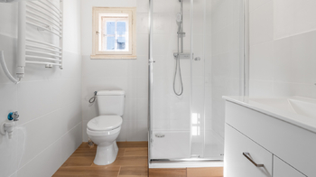 Koupelna - Prodej bytu 2+1 v osobním vlastnictví 59 m², Česká Kamenice