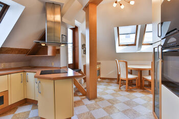 Pronájem bytu 3+kk v družstevním vlastnictví 116 m², Praha 2 - Nové Město