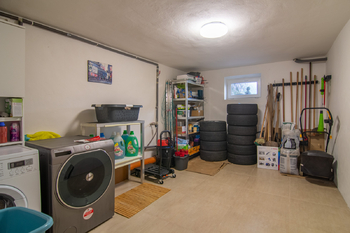 Prodej domu 249 m², Milovice