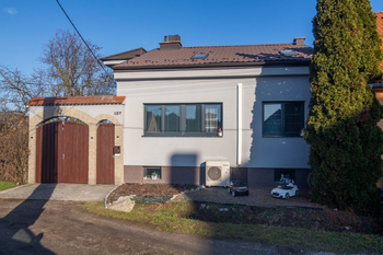 Prodej domu 249 m², Milovice