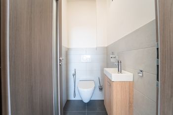 WC - Pronájem bytu 4+kk v osobním vlastnictví 121 m², Kolín