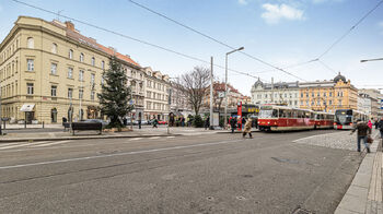 Letenské náměstí je jen pár minut pěší chůze - Pronájem bytu 3+kk v osobním vlastnictví 70 m², Praha 7 - Bubeneč