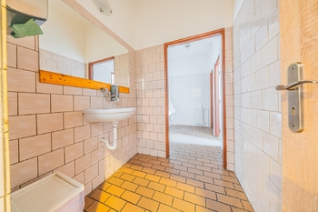 Prodej domu 249 m², Praha 8 - Kobylisy