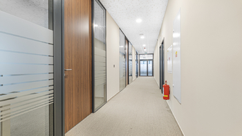 Pronájem kancelářských prostor 875 m², Praha 5 - Stodůlky