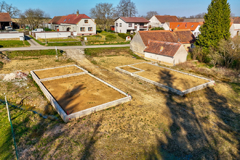 Prodej pozemku 969 m², Lišov