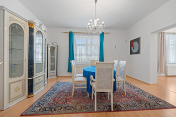 Prodej domu 212 m², Velký Osek