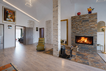 Prodej domu 480 m², Velké Popovice