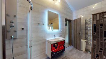 Prodej domu 480 m², Velké Popovice