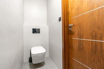 WC - Prodej bytu 3+kk v osobním vlastnictví 110 m², Praha 10 - Vršovice