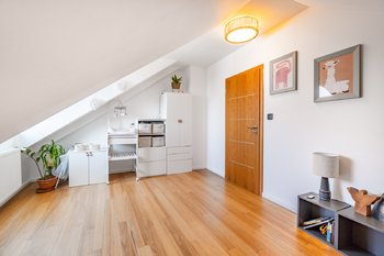 Pokoj / dětský pokoj / pracovna - Prodej bytu 3+kk v osobním vlastnictví 110 m², Praha 10 - Vršovice