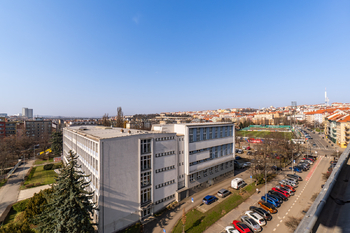 Výhled z pokoje - Prodej bytu 3+kk v osobním vlastnictví 110 m², Praha 10 - Vršovice