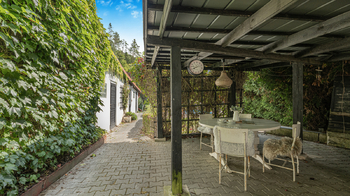 Prodej domu 120 m², Medonosy