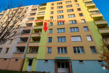 západní strana domu s lodžií - Prodej bytu 4+1 v družstevním vlastnictví 81 m², České Budějovice