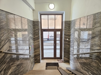 Prodej bytu atypický v osobním vlastnictví 110 m², Praha 10 - Vršovice
