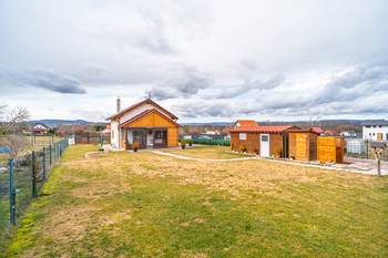 Prodej chaty / chalupy 120 m², Chbany