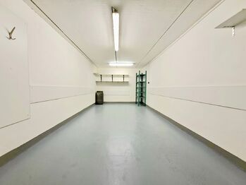 Pronájem skladovacích prostor 17 m², Praha 8 - Čimice