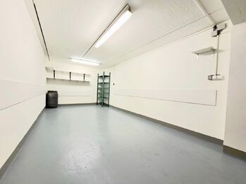 Pronájem skladovacích prostor 17 m², Praha 8 - Čimice