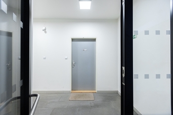 Prodej bytu 1+kk v osobním vlastnictví 34 m², Praha 10 - Hostivař