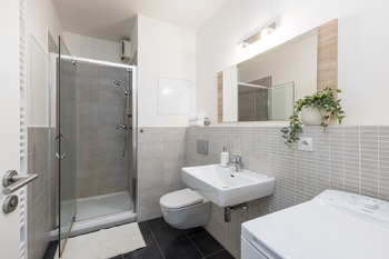 Prodej bytu 1+kk v osobním vlastnictví 34 m², Praha 10 - Hostivař