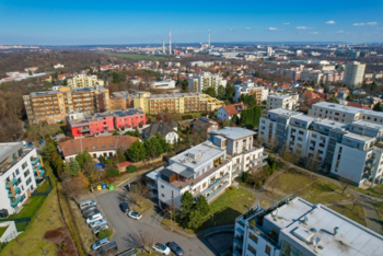 dům a okolí - Prodej bytu 3+kk v osobním vlastnictví 131 m², Praha 10 - Malešice