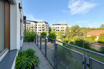 balkon - Prodej bytu 3+kk v osobním vlastnictví 131 m², Praha 10 - Malešice