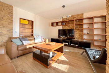 obývací pokoj - Prodej bytu 3+kk v osobním vlastnictví 131 m², Praha 10 - Malešice