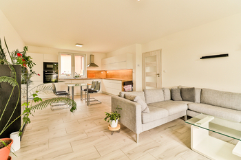 +420 739 604 767 I www.vaclavadamcik.cz I vaclav.adamcik@re-max.cz - Prodej domu 95 m², Chuchelná