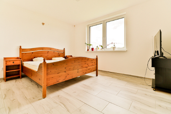 +420 739 604 767 I www.vaclavadamcik.cz I vaclav.adamcik@re-max.cz - Prodej domu 95 m², Chuchelná