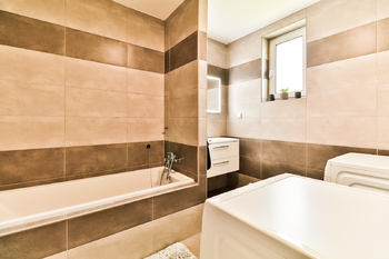 +420 739 604 767 I www.vaclavadamcik.cz I vaclav.adamcik@re-max.cz - Prodej domu 95 m², Chuchelná